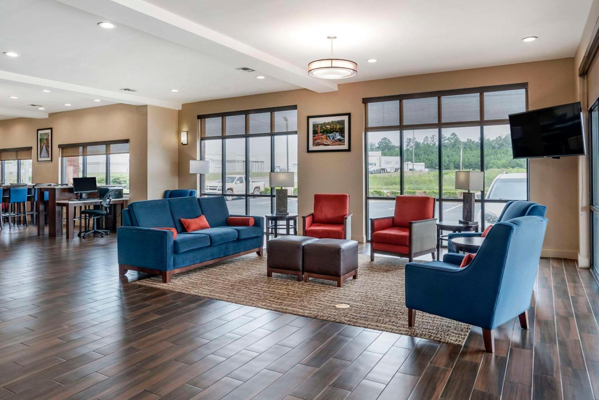 Comfort Suites Pell City I-20 Exit 158 Buitenkant foto